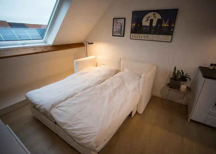 Lovely & Stylish At P36 Gent, Near The Center Апартаменти