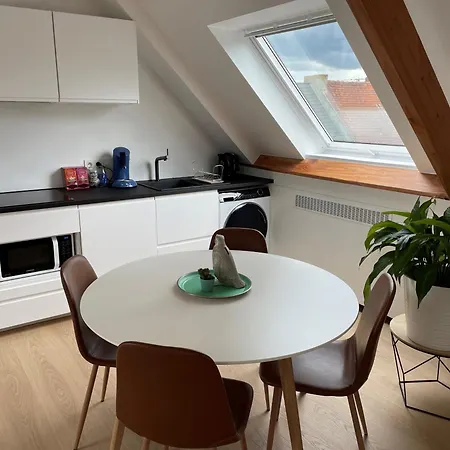 Apartment Lovely & Stylish At P36 Gent, Near The Center